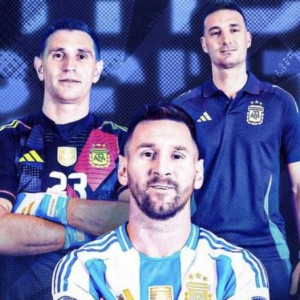4-0！阿根廷弃将助攻戴帽，落选世界杯后意甲登顶，打脸斯卡洛尼